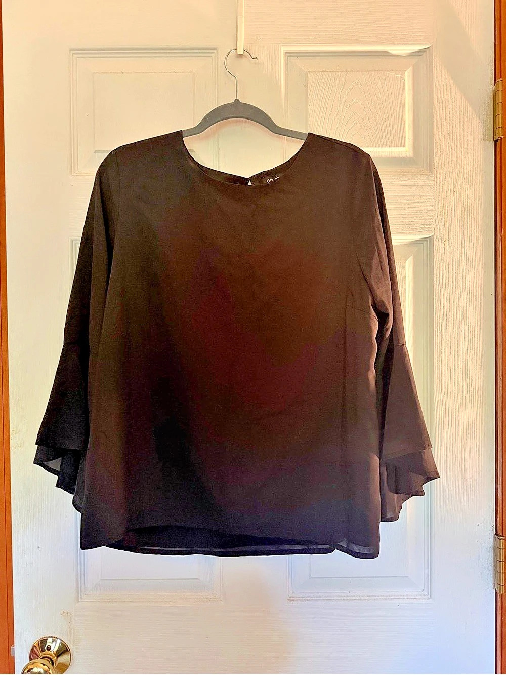 GOLDRAY Bell Sleeve Blouse in Black Size Large Like New